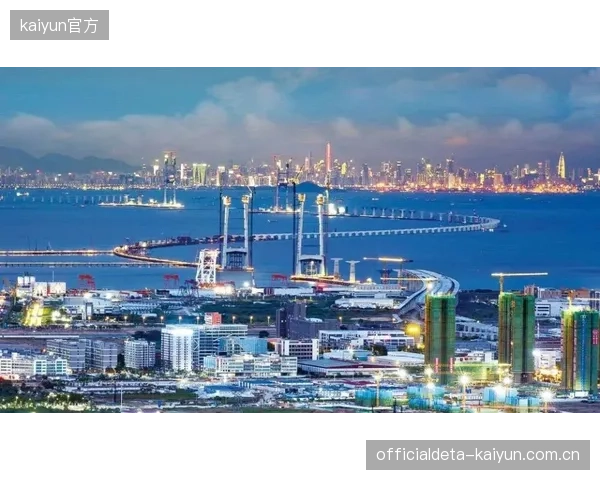 加拿大东西海岸的两个主办城市相距甚远，任何需要在这两地比赛的球队都将面临巨大的旅行负担。